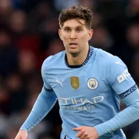 Manchester City quer negocia John Stones e Everton sinaliza interesse em seu retorno