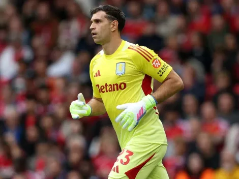 Dibu Martínez quer jogar pelo Manchester United