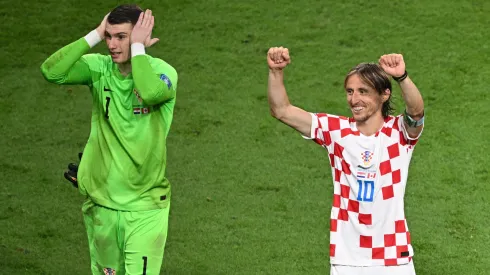 Dominik Livaković e Luka Modrić na Copa do Mundo de 2022. Foto: Stuart Franklin