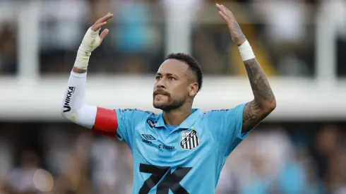 Neymar é o camisa 10 do Santos