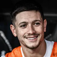 Rodrigo Garro pode deixar o Corinthians e Flamengo observa situação do meia argentino