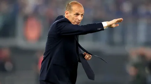 reencontro com Allegri, com quem teve destaque na Juventus, é fator decisivo na possível mudança. (Foto de Paolo Bruno/Getty Images)