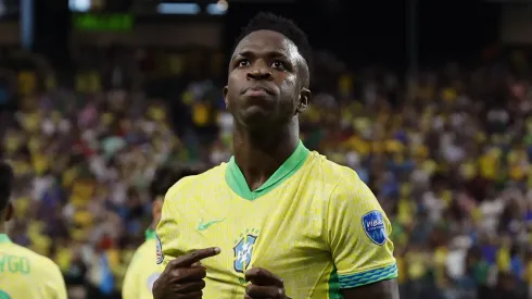 Ancelotti promete Vini Jr na Seleção Brasileira como no Real Madrid.