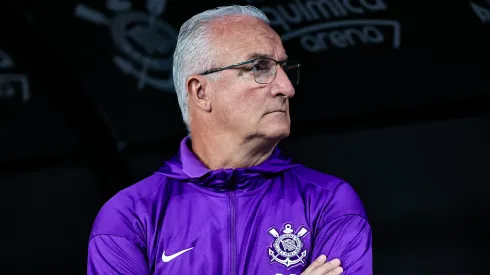 Técnico Dorival Júnior em partida do Corinthians