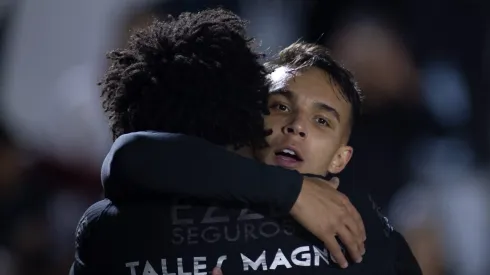 Corinthians perderá o atacante Giovane para o Hellas Verona de graça.