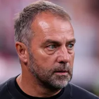 Barcelona está disposto a negociar Gerard Martín, mas jogador quer buscar vaga com Flick