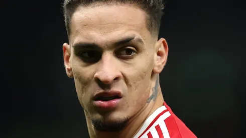 Antony não está nos planos do Man United. (Photo by Alex Pantling/Getty Images)