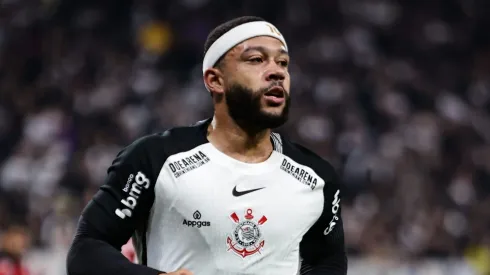Corinthians não terá Memphi Depay, Carrillo e Martínez contra o Grêmio.