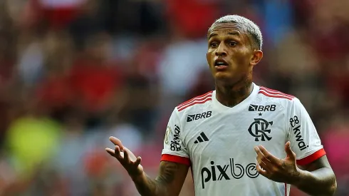 Proposta do Manchester City não agrada o Flamengo, que considera vender Wesley para Roma ou Milan. (Photo by Heuler Andrey/Getty Images)