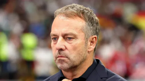 Diretoria do Barcelona colide com Hansi Flick sobre venda de Christensen.