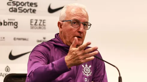 Corinthians de Dorival lista Hugo, Charles e mais dois a serem negociados.