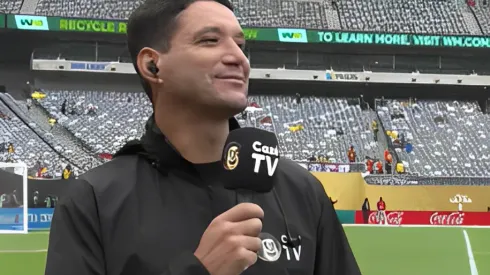 Thiago Neves, durante a transmissão da Cazé TV; Foto: reprodução/Youtube