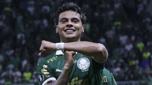 Manchester United se empolga com Richard Ríos no Mundial e impõe condições para tirá-lo do Palmeiras. (Photo by Alexandre Schneider/Getty Images)