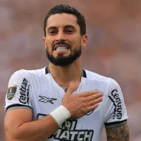 Al-Nassr quer o retorno de Alex Telles, do Botafogo, e recebe resposta animadora do brasileiro