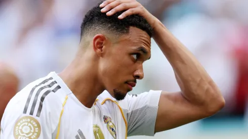 Trent Alexander-Arnold vira motivo de piada após estreia pelo Real Madrid; Veja os números. (Photo by Dan Mullan/Getty Images)