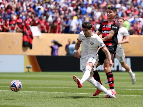 Pedro Neto cobra responsabilidade no Chelsea após derrota para o Flamengo