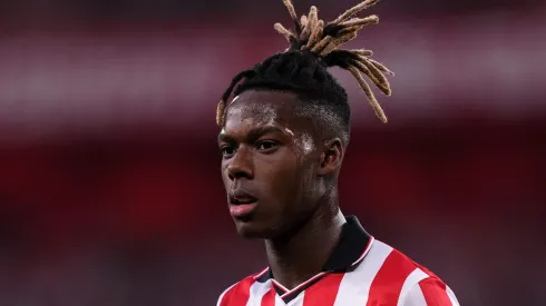 Barcelona encaminha três reforços para a temporada.