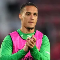 Antony está próximo de deixar o Manchester United e se tornar jogador do Real Betis em definitivo