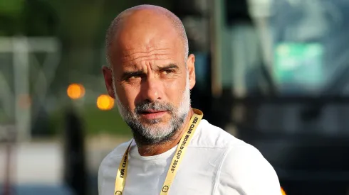 Após a classificação com 100% de aproveitamento no Mundial de Clubes 2025, Pep Guardiola destacou os 12 anos de evolução do Manchester City, de uma equipe modesta a potência internacional. (Foto de Kevin C. Cox/Getty Images)