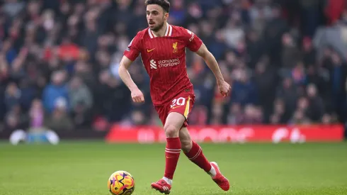 Diogo Jota em jogo do Liverpool. Foto: Stu Forster