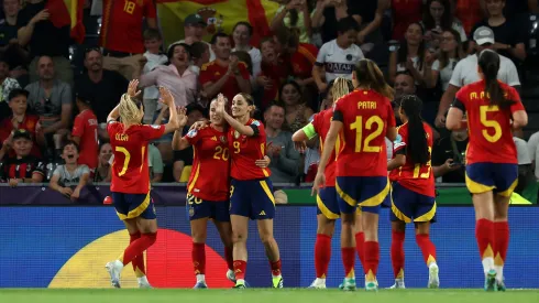 Com gol de Alexia Putellas e retorno de Aitana Bonmati, Espanha aplica goleada em Portugal (Photo by Alexander Hassenstein/Getty Images)