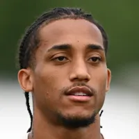 Enzo Maresca faz mistério se João Pedro será titular em Fluminense x Chelsea: “Eu penso que…”