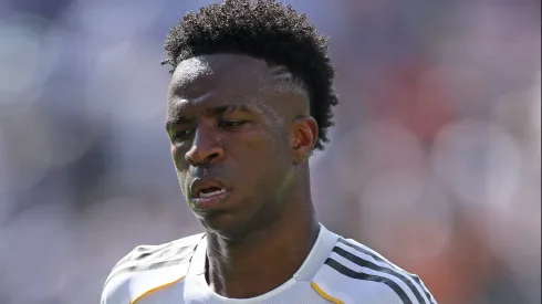 Publicação de Vini Jr vira motivo de piada entre os torcedores após goleada do PSG contra o Real Madrid. (Photo by Buda Mendes/Getty Images)