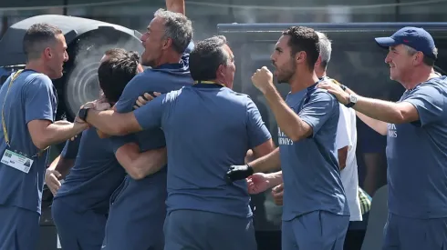 O Paris Saint-Germain dominou completamente o primeiro tempo diante do Real Madrid no Parque dos Príncipes, construindo uma vantagem de três gols com autoridade, intensidade e brilho individual. (Foto: Alex Grimm/Getty Images)