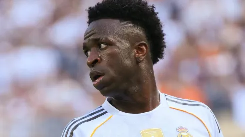 Xabi Alonso não está nada contente com o desempenho de Vinicius Júnior no Real Madrid (Photo by David Ramos/Getty Images)