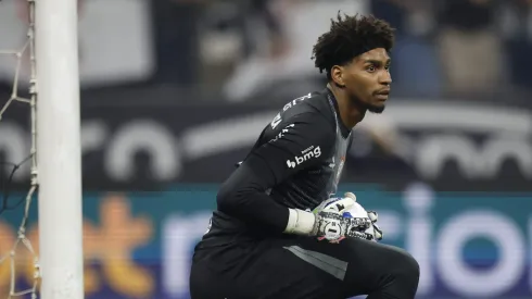 Chelsea descarta Hugo Souza.