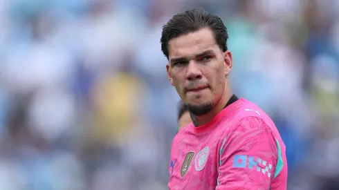 Ederson vê saída do Manchester City com bons olhos.