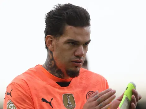 Manchester City prepara saída de Ederson e quer anunciar James Trafford