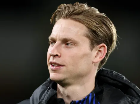 De Jong está sem agente e renovação está estagnada