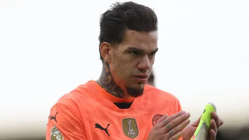 Manchester City acerta com o goleiro James Trafford, que pode ser o substituto de Ederson. Foto: Alex Davidson/Getty Images