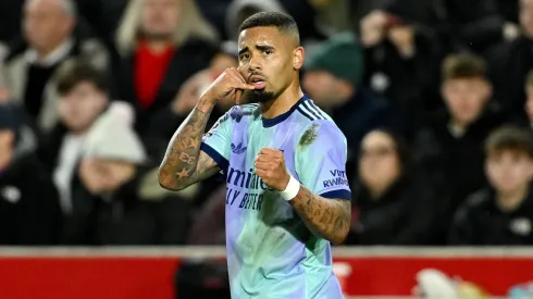 Gabriel Jesus comemora gol pelo Arsenal