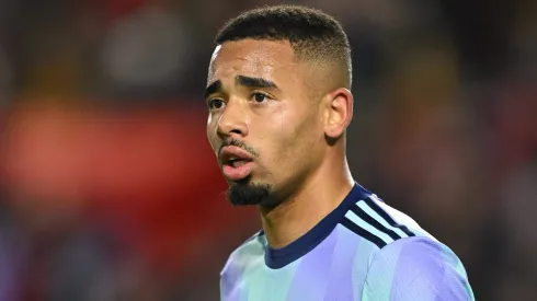 Palmeiras e Flamengo ganham a concorrência do Brighton por Gabriel Jesus, do Arsenal. (Photo by Mike Hewitt/Getty Images)