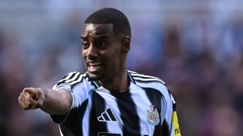 Centroavante Alexander Isak em partida do Newcastle