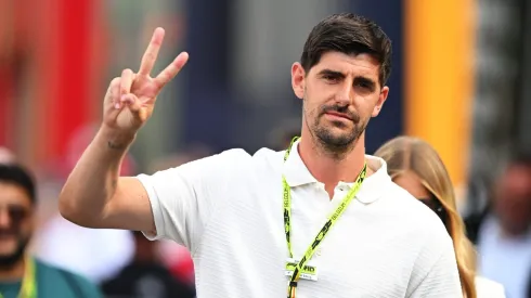 Courtois revela sonha de se aposentar no Real Madrid ao admitir conversas por extensão com o clube. (Photo by Rudy Carezzevoli/Getty Images)