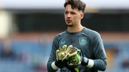 James Trafford retorna ao Manchester City e assina contrato de 5 anos