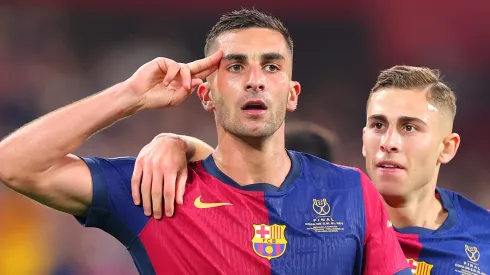 Ferrán Torres, jogador do Barcelona. (Photo by Fran Santiago/Getty Images)