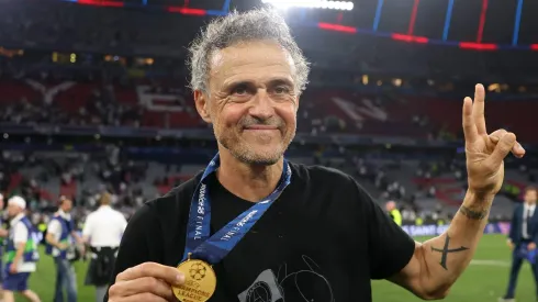 PSG atende desejo de Luis Enrique e encaminha a contratação de Illya Zabarnyi. (Photo by Carl Recine/Getty Images)