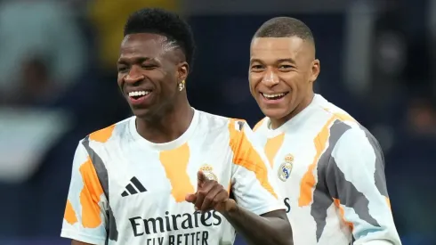 Real Madrid avalia chegada de novo atacante.