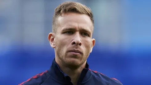 Arthur Melo sinaliza positivo para retornar ao Grêmio após passagens por Barcelona, Liverpool e Juventus. (Photo by Juan Manuel Serrano Arce/Getty Images)