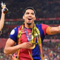 Barcelona só negociará Ronald Araújo caso zagueiro uruguaio peça para deixar o clube