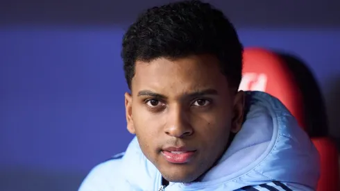 Rodrygo, alvo do Liverpool e torcida comenta sobre jogador ao falar de Rio Ngumoha (Foto: Juan Manuel Serrano Arce/Getty Images)