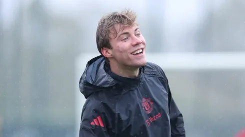 Manchester United pode negociar Hojlund com o Bayer Leverkusen. (Photo by Alex Livesey/Getty Images)