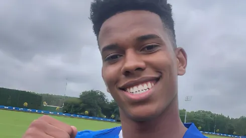 Estêvão, novo reforço do Chelsea e ex-Palmeiras. Foto: Reprodução/X/Chelsea