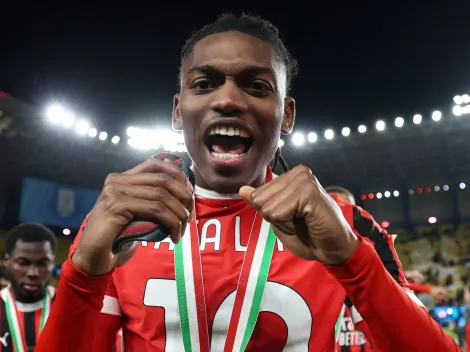 Rafael Leão quer permanecer no Milan em meio ao interesse do Barcelona