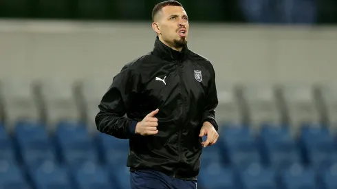 ISTANBUL, TURKEY – NOVEMBER 27: Leo Duarte of Istanbul Basaksehir F.K warms up prior to the UEFA Conference League 2024/25 League Phase MD4 match between Istanbul Basaksehir FK and FC Petrocub at on November 27, 2024 in Istanbul, Turkey. (Photo by Ahmad Mora/Getty Images)