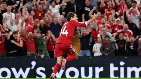 Chiesa brilha e Liverpool vence Bournemouth. (Photo by Michael Steele/Getty Images)